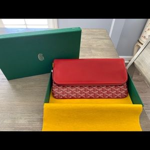 Pouchette Sainte Marie MM.  Never used.